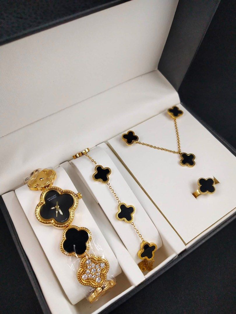 Van Cleef Set Watch (Category: Women's Watches) located in Manila. Submitted by brandnewbagsandwatchphils. (Listing ID 1460533026, Image 1). Description: Van Cleef Set Watch Necklace / Bracelet / Ring Onhand and ready to ship Mode of Payment Bpi or Gcash Courier Lalamove or J&T.