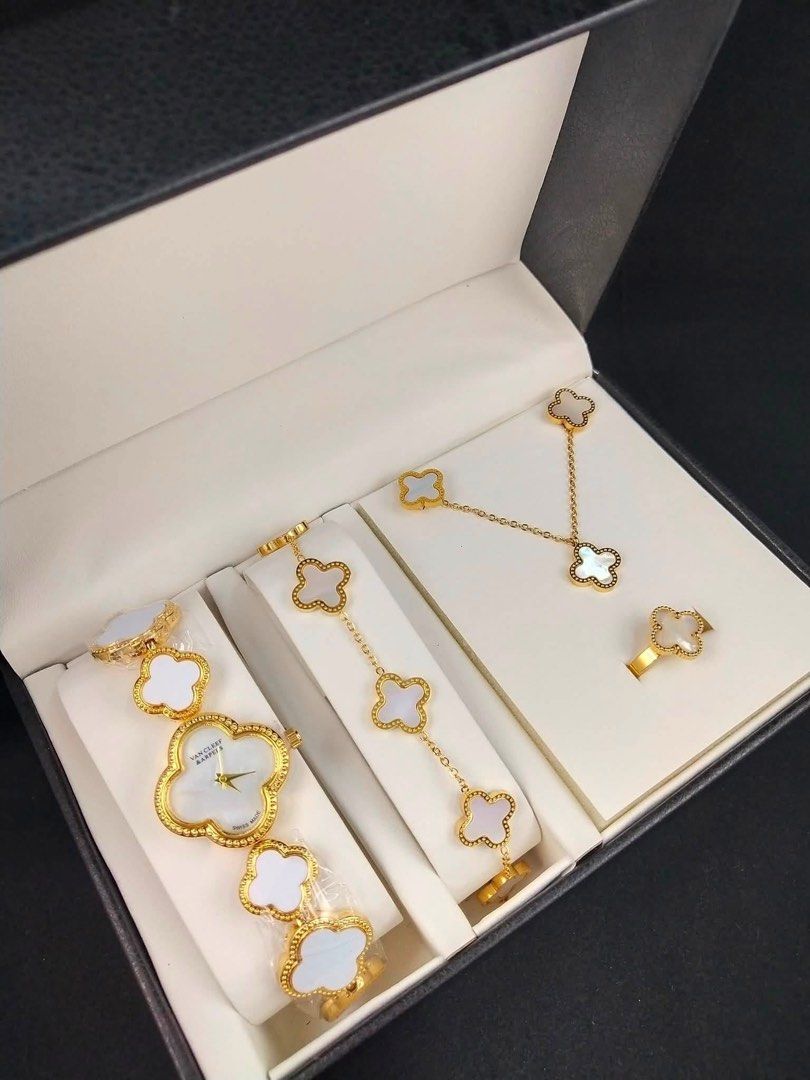 Van Cleef Set Watch (Category: Women's Watches) located in Manila. Submitted by brandnewbagsandwatchphils. (Listing ID 1460533026, Image 3). Description: Van Cleef Set Watch Necklace / Bracelet / Ring Onhand and ready to ship Mode of Payment Bpi or Gcash Courier Lalamove or J&T.