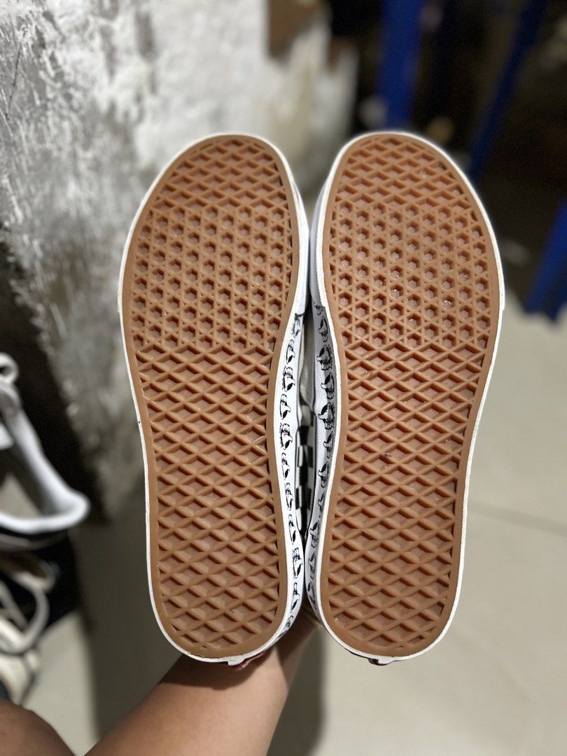 Vans (Category: Sneakers) located in Cebu City. Submitted by cyrilk1cks (Listing ID 1460534309, Image 3). Description: .