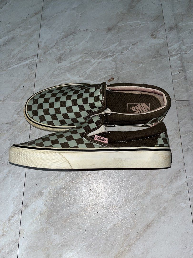 Vans Classic Slip On Checkerboard (Category: Sneakers) located in Caloocan City. Submitted by babydoll696 (Listing ID 1460685827, Image 2). Description: Issue: Need Wash Only No Other Issue Size:8.5 Location: Tarlsc City.