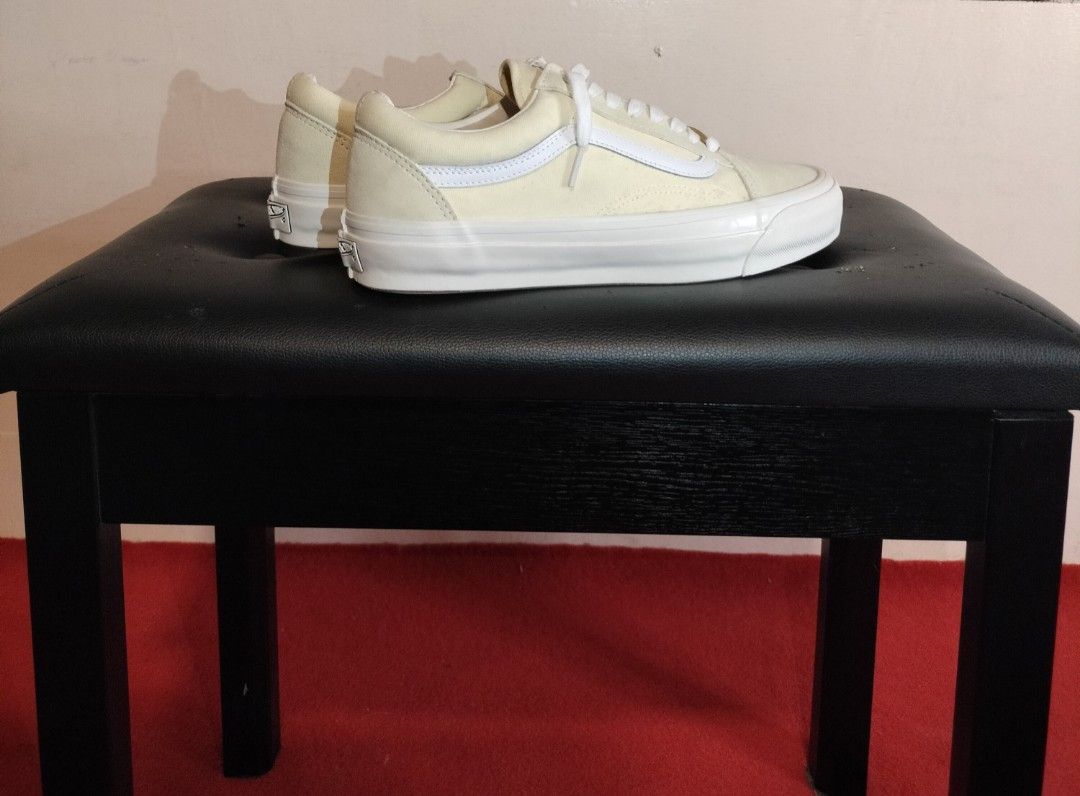 Vans Premuim Old Skool Lx Cream White (Category: Casual Shoes) located in Manila. Submitted by hype_outlet.ph (Listing ID 1460560705, Image 1). Description: Authenticity guaranteed — NOT UA, OEM, Class A, or Replica. 100% Original products only. 𝖬𝗈𝖽𝖾 𝗈𝖿 𝖯𝖺𝗒𝗆𝖾𝗇𝗍: 𝖦𝖼𝖺𝗌𝗁 | 𝖡𝖺𝗇𝗄 𝖳𝗋𝖺𝗇𝗌𝖿𝖾𝗋 𝖬𝗈𝗇𝖾𝗒 𝖡𝖺𝖼𝗄 𝖦𝗎𝖺𝗋𝖺𝗇𝗍𝖾𝖾 𝗂𝖿 𝗉𝗋𝗈𝗏𝖾𝗇 𝖿𝖺𝗄𝖾 📨DM your Order NO RETURN, NO EXCHANGE POLICY ( Be sure to your size 