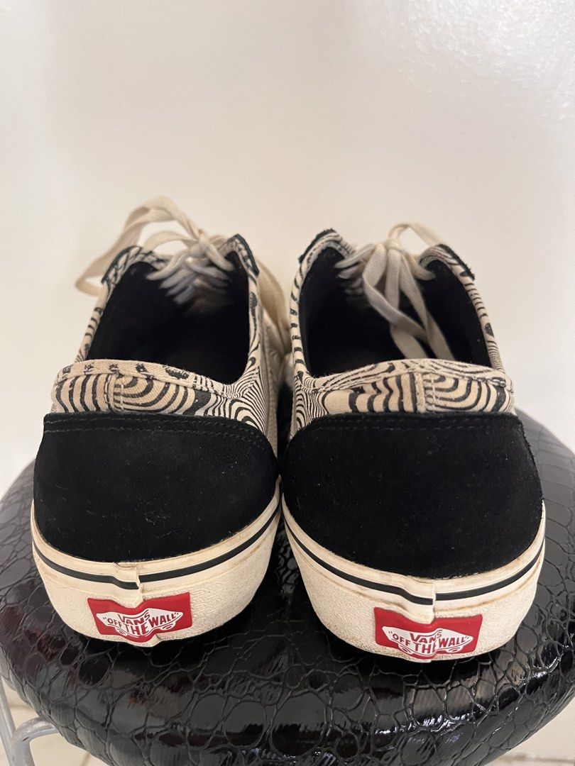 vans shoes size 10 US mens (Category: Casual Shoes) located in Manila. Submitted by ezekielco18646 (Listing ID 1460679176, Image 2). Description: vans size 10 US mens, almost new and barely used. all in tact, no damage..