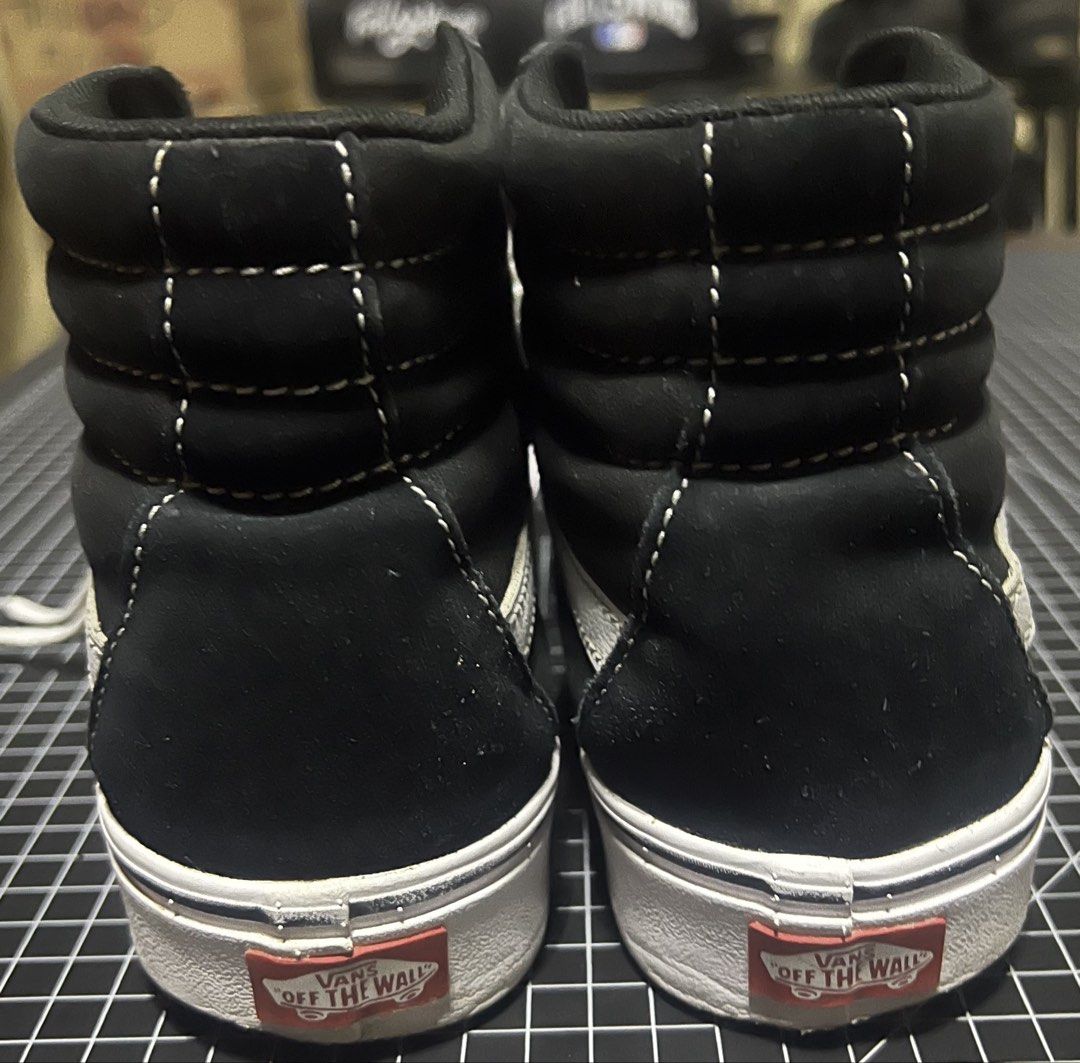 Vans Sk8 Hi Comfycush (Category: Sneakers) located in Meycauayan. Submitted by trinidad_trading (Listing ID 1460645331, Image 3). Description: Vans Sk8 Hi Comfycush Size 10 Mens 43 Condition 9/10 Price 1,500+Shipping Fee.