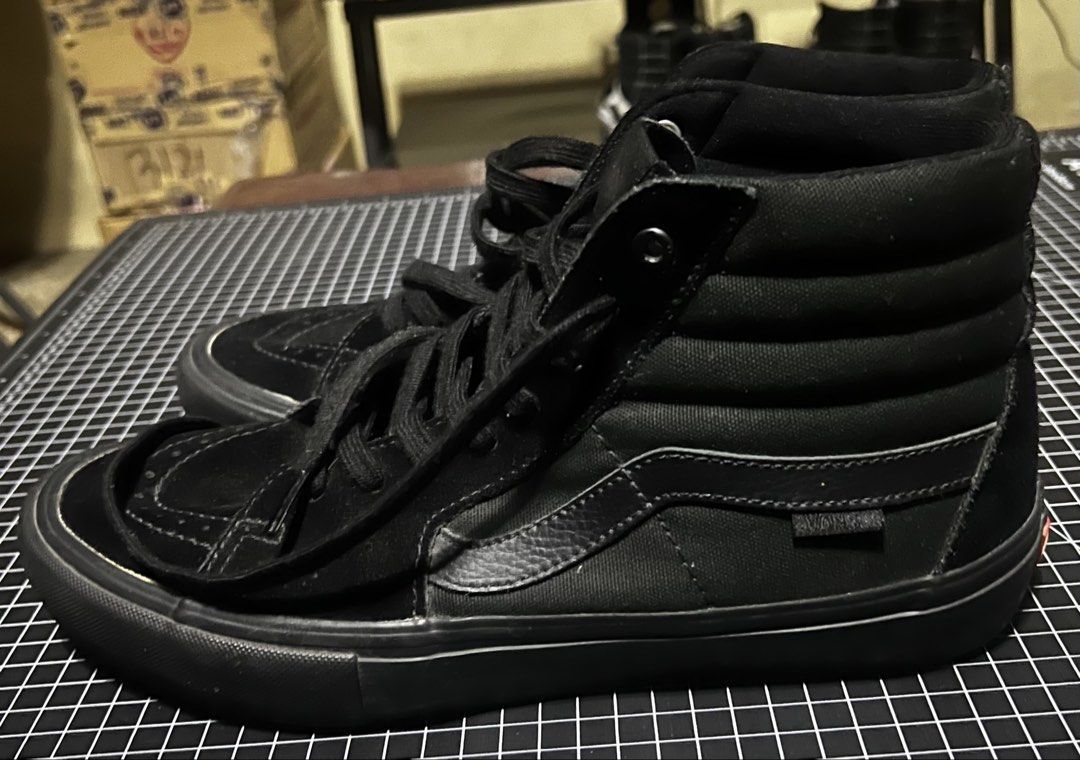 Vans Sk8 Hi Pro Blackout (Category: Sneakers) located in Meycauayan. Submitted by trinidad_trading (Listing ID 1460644642, Image 2). Description: Vans Sk8 Hi Pro Blackout Size 10 Mens 43 Condition 9/10 Price 3,500+Shipping Fee.