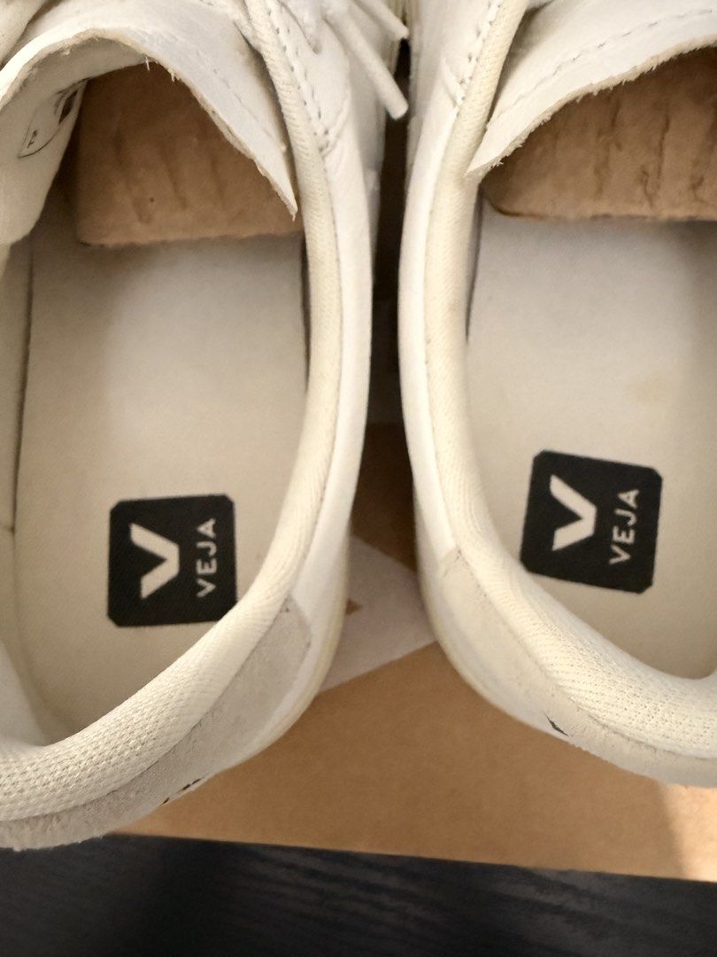 Veja sneakers (Category: Sneakers) located in Quezon City. Submitted by bgchief (Listing ID 1460542978, Image 3). Description: Used twice only at work. I bought these in Univers Shang Edsa. Payment first and No to COD Payable through BDO or GCash Delivery and booking is shouldered by buyer. Grab or lalamove .