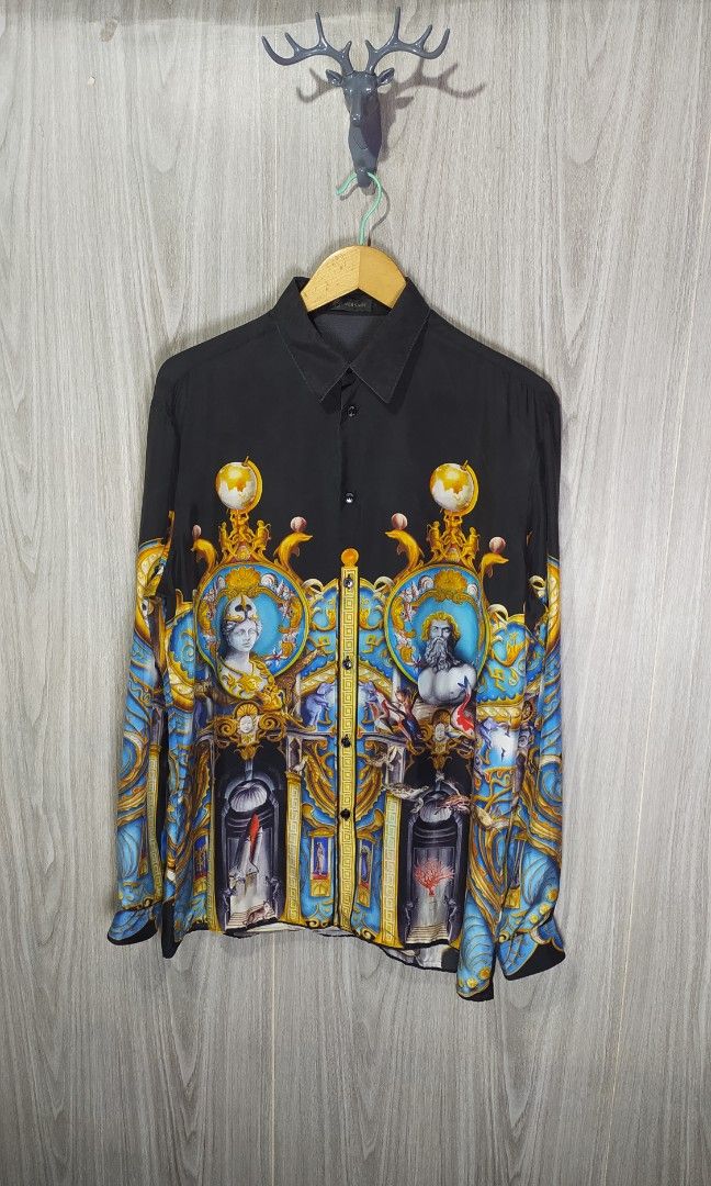 Versace Mulberry Silk Button Down (Category: Formal Shirts) located in Milaor. Submitted by lootinout (Listing ID 1460579326, Image 1). Description: Versace Mulberry Silk Button Down ✅Size: 40 ✅Width: 22 ✅Length: 29 ✅Sleeve: 26 ✅Color Rate: 9/10 ✅Issue: Minimal Scratch & White Line ✅Need Wash ✅Location: Bicol Naga City, Camarines Sur ✅Courier: J&T Express/Flash Express ✅MOP: Gcash only.