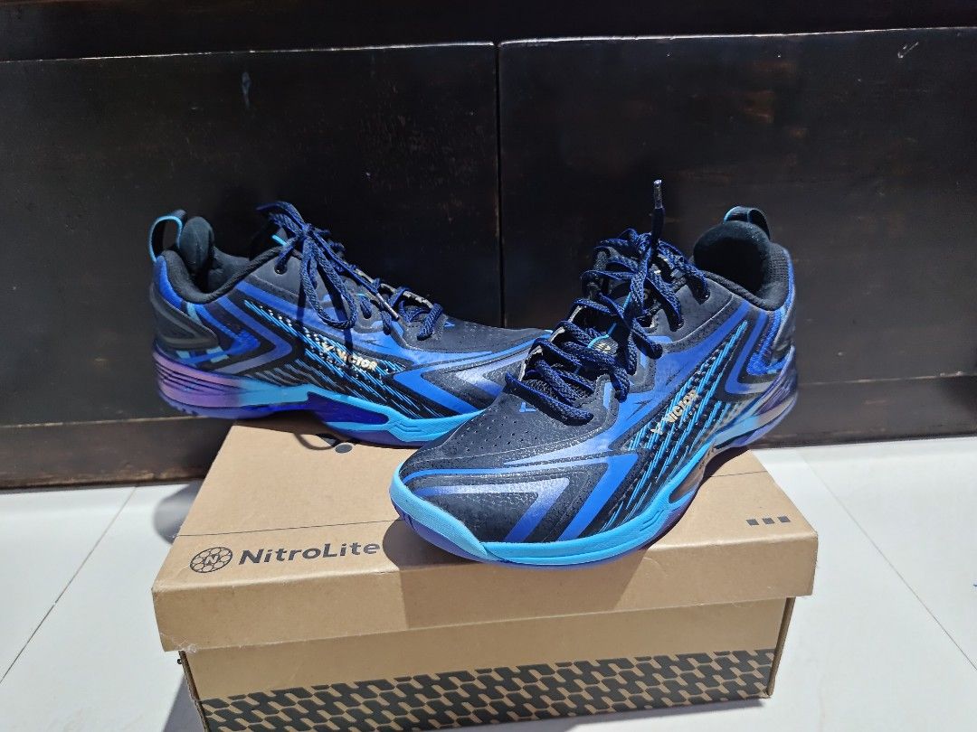 Badminton Shoes Victor A970 Nitrolite CF (Category: Sneakers) located in Rizal. Submitted by eridann (Listing ID 1460698361, Image 1). Description: Victor A970 Nitrolite CF (Black/Hawaiian Blue ) - Rare colorway US 9 | UK 8 | EUR 42 | JPN 27 cm Used 3 or 4 times only Bought in e78 shop in Hong Kong .
