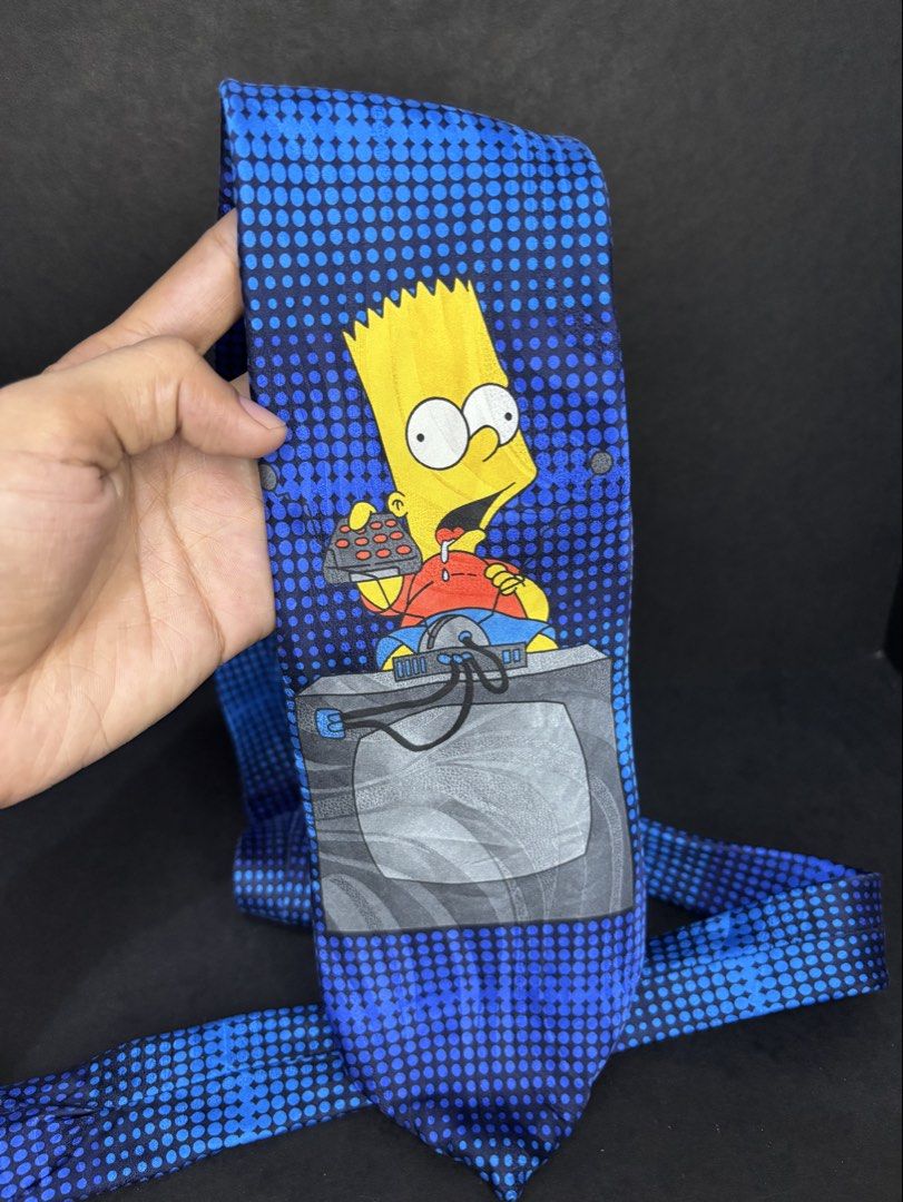 Vintage 2000 The Simpsons silk necktie (Category: Ties) located in Tuguegarao City. Submitted by road.thriftnvintage (Listing ID 1460671998, Image 2). Description: 📍 Location: Tuguegarao City, Cagayan 📌 Please check photos and description carefully before buying. ✅ First to pay will get the item. 📦 Pre-loved items may have signs of use. ❌ No cancellation, return, exchange, or refund. ❌ No bogus buyers or joy reservers, please. ❌ NO FREE SHIPPI
