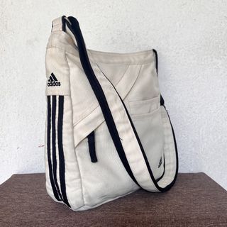 (Category: ) located in . Submitted by salememder (Listing ID 1460676296, Image 1). Description: .