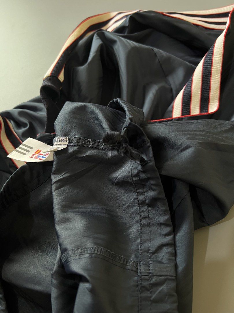 Vintage Adidas Windbreaker Pullover (Category: Coats, Jackets and Outerwear) located in Manila. Submitted by dailypicksbyclyde (Listing ID 1460548419, Image 3). Description: Vintage Adidas Pullover Windbreaker Excellent condition 24.5x28 Need wash.