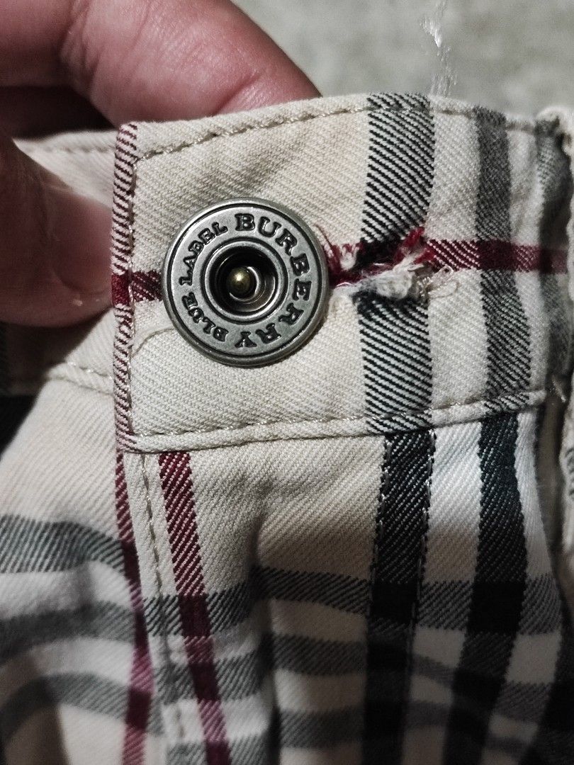 VINTAGE BURBERRY NOVA CHECKERED FLARE PANTS (Category: Jeans) located in Iloilo. Submitted by gooddimes (Listing ID 1460700855, Image 3). Description: Vintage Burberry Nova Checkered Flare Pants Authentic Blue Label Low-Rise jeans Nova Check Pattern Size on tag: 38 Dimes: 29Wx37L Issue/s: None, need wash Color rate: 9.5/10 Excellent condition ₱1,499 Reminders: - All items are thrifted, please manage your expectations - Color may vary due to light