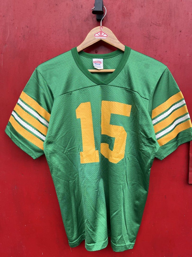 Vintage G Packers NFL jersey (Category: Tshirts & Polo Shirts ) located in Cavite. Submitted by thriftniowen (Listing ID 1460672865, Image 1). Description: Vintage G Packers NFL jersey Size Small Chest 20.5 Length 27 Condition: good Flaws: print.