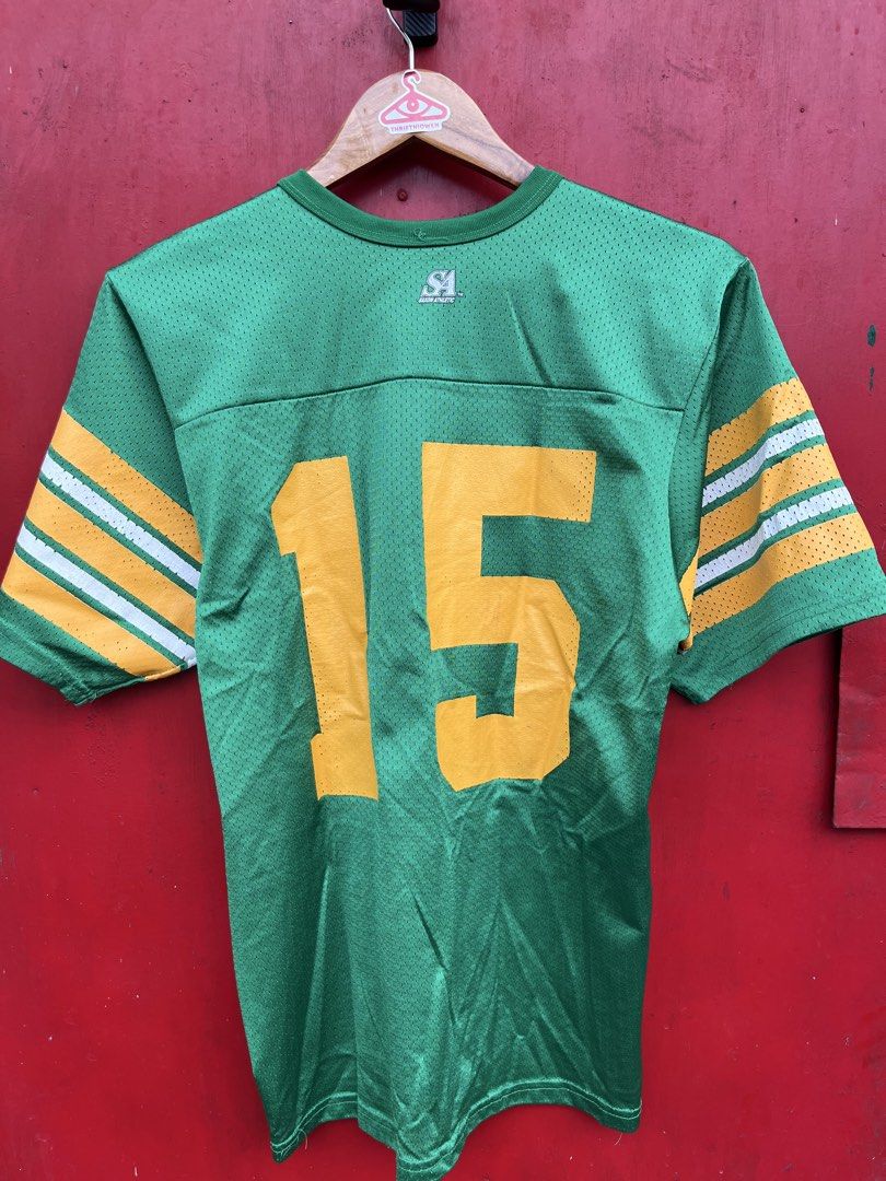 Vintage G Packers NFL jersey (Category: Tshirts & Polo Shirts ) located in Cavite. Submitted by thriftniowen (Listing ID 1460672865, Image 2). Description: Vintage G Packers NFL jersey Size Small Chest 20.5 Length 27 Condition: good Flaws: print.