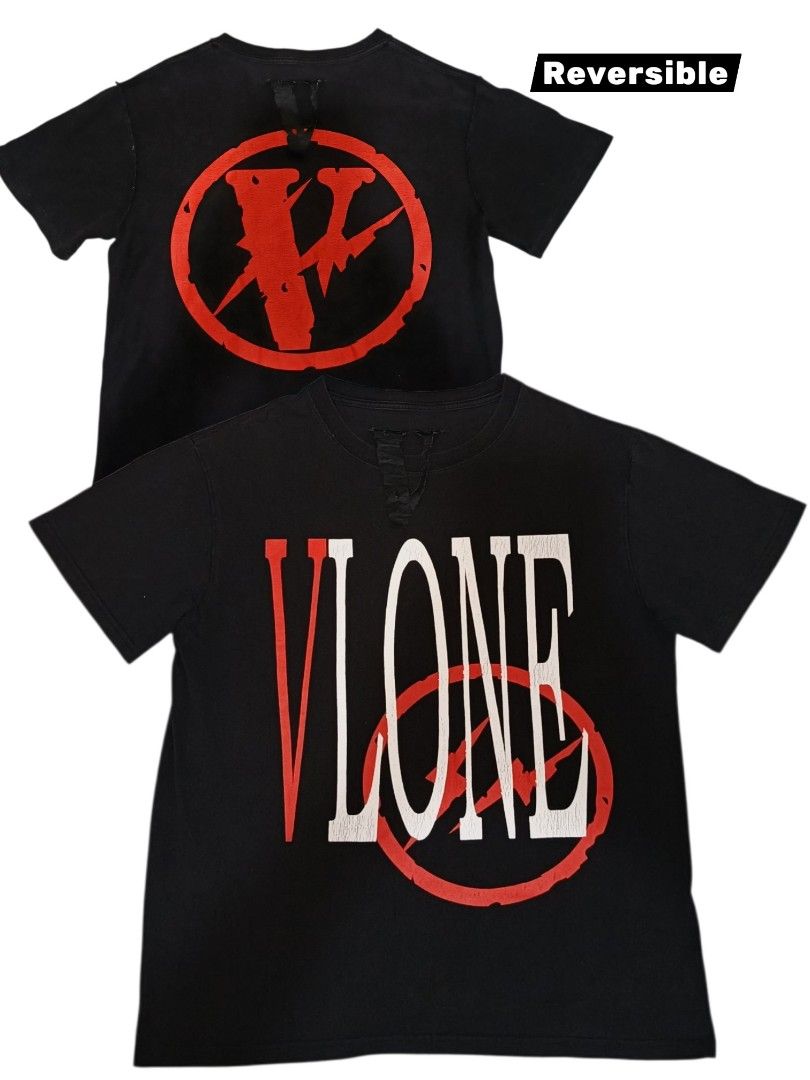 VLONE Reversible Black T-Shirt (Category: Tshirts & Polo Shirts ) located in Pamplona. Submitted by twicebutnice_03 (Listing ID 1460536076, Image 1). Description: Vlone reversible ‎Details: ‎Issue: print hair line's fade wash tag ‎Color rate: 8.9/10 ‎22by27 ‎💰300+sf.