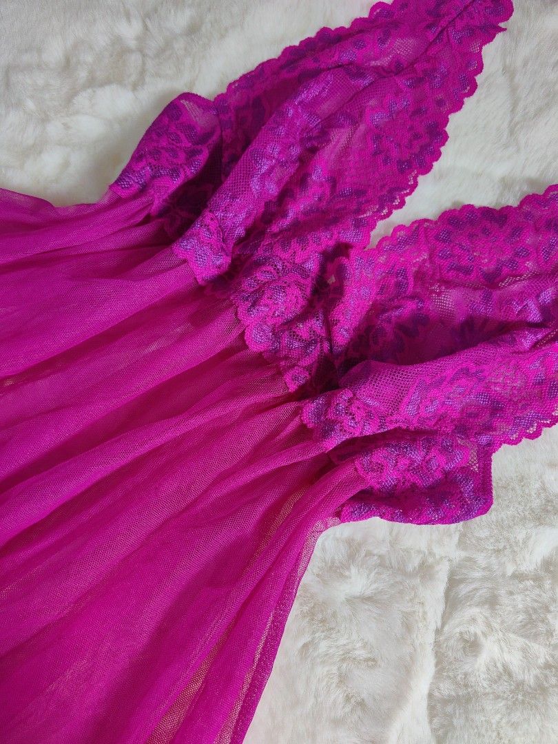VS |Large |Likenew Condition (Category: Undergarments & Loungewear) located in Taguig. Submitted by babydolls.ph (Listing ID 1460661160, Image 3). Description: VS MAGENTA LACE BABYDOLL 💗✨ Size: LARGE Details: Magenta + full lace trim + sheer mesh + V-neck MINE: ₱599 The lace details are so pretty in person. Perfect for special occasions or lounge wear 💗 Washed & sanitized.