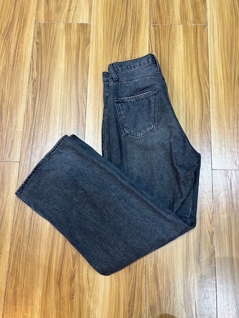 WEGO (Japan) Black Acid Wash (Category: Jeans) located in Makati City. Submitted by corkerino (Listing ID 1460688061, Image 1). Description: WEGO Black Acid Wash Size 30 Length 40.5 Leg opening 10 699 + SF Lalamove/J&T Meetups Cash & Carry Makati.