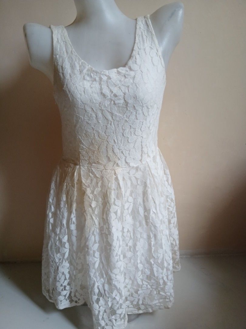 White dress (Category: Dresses) located in Tayabas. Submitted by ahrcelllego (Listing ID 1460655360, Image 1). Description: white lace dress need washed only.