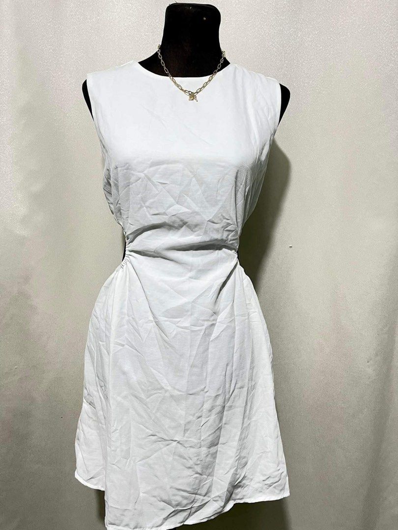 white mini dress (Category: Dresses) located in Subic. Submitted by toocutetokeep (Listing ID 1460684980, Image 2). Description: RFS DECLUTTERING .