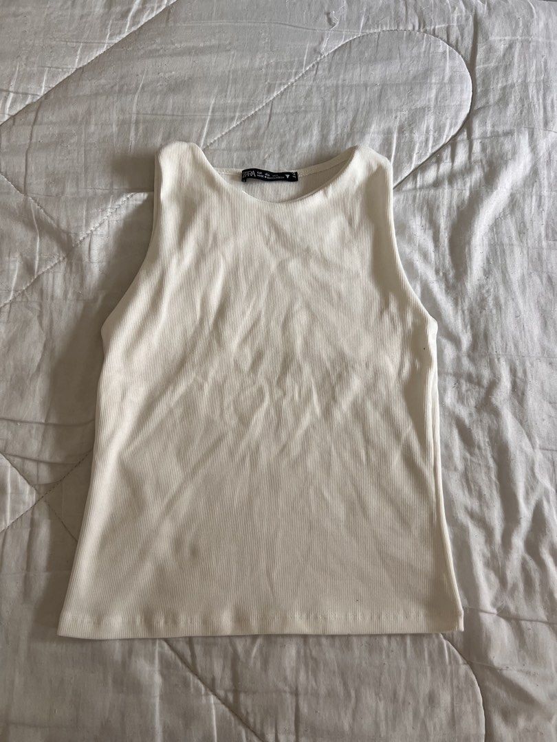 White Zara Long Tank Top (Category: Sleeveless) located in Taguig. Submitted by gingerderp (Listing ID 1460565623, Image 1). Description: Great quality and is such a closet staple! .