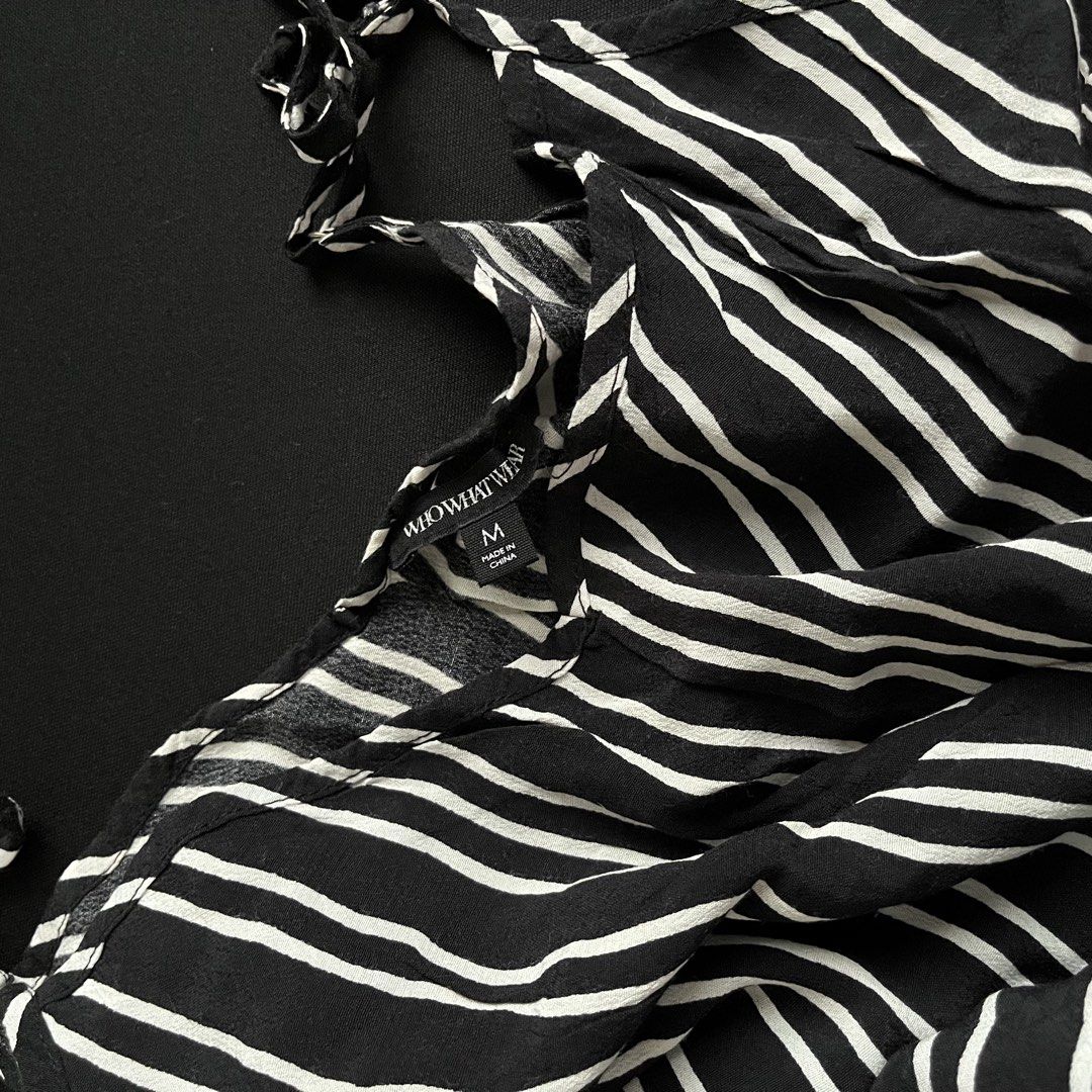 whowhatwheredress - sm store (Category: Dresses) located in Manila. Submitted by myapparelshop (Listing ID 1460508201, Image 2). Description: .