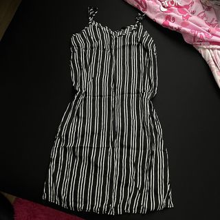 (Category: ) located in . Submitted by myapparelshop (Listing ID 1460508201, Image 1). Description: .