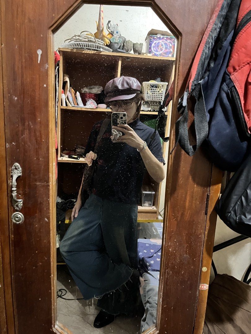Wide leg pants (Category: Jeans) located in Manila. Submitted by iced_kohi (Listing ID 1460637841, Image 3). Description: Size 26 Length 39.