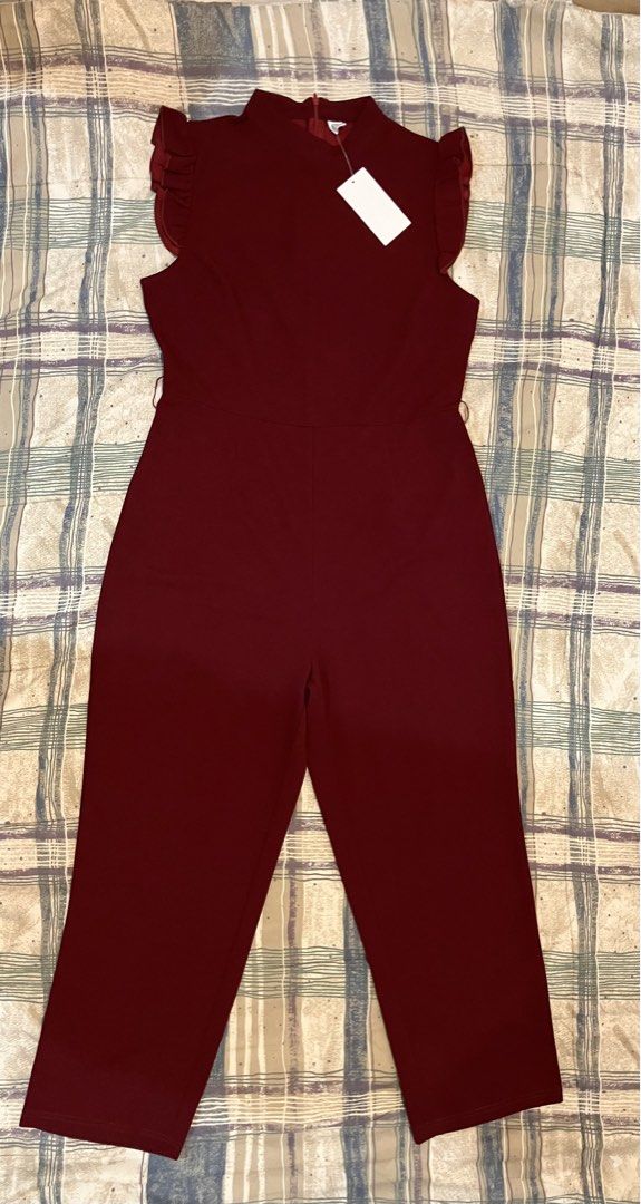 Women,s Jumpsuits, Red (Category: Jumpsuits) located in Pulilan. Submitted by aneth11983 (Listing ID 1460620461, Image 1). Description: Women’s Maroon Jumpsuit New with tag. From🇺🇸 Fits Medium frames (last photos not mine, are for samples only) If you’re 5’3” in height, hanggang talampakan po siya. Honest issue: nawala po ang belt ₱600+sf/df Gcash/ JnT Payment first basis Will accept offer after payment is done. 📍Pulilan, Bulacan.