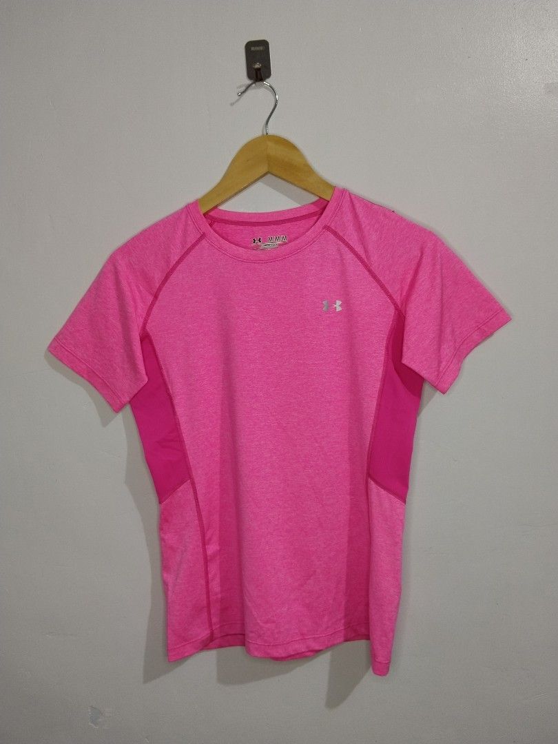 Womens Top (Category: Activewear) located in Bago City. Submitted by classic_picked_up (Listing ID 1460600540, Image 2). Description: all like new no issue best fit small color rate 9.5/10 or better all drifit performance.