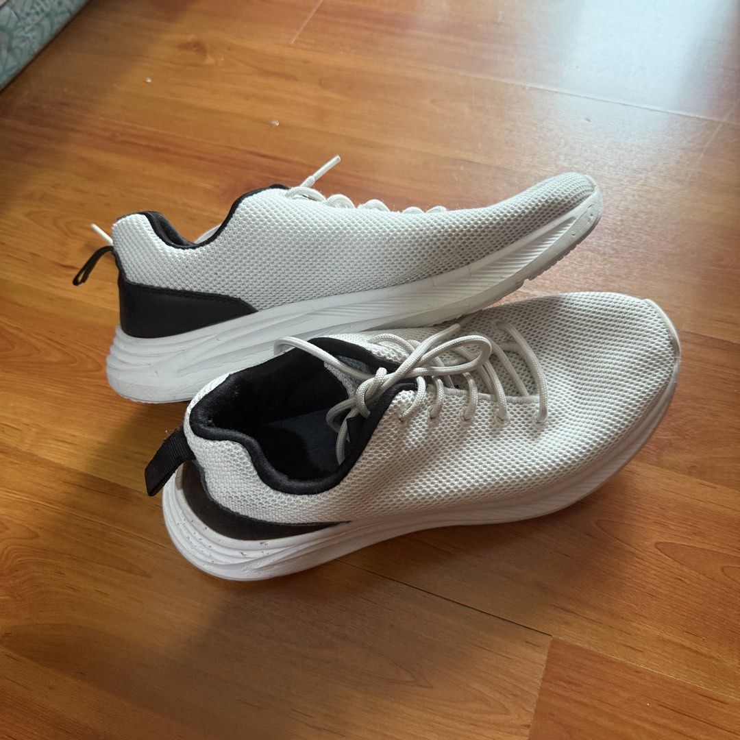 World Balance One Up Sneakers (Category: Sneakers) located in Makati City. Submitted by noblecrystal_34a423 (Listing ID 1460534888, Image 1). Description: .