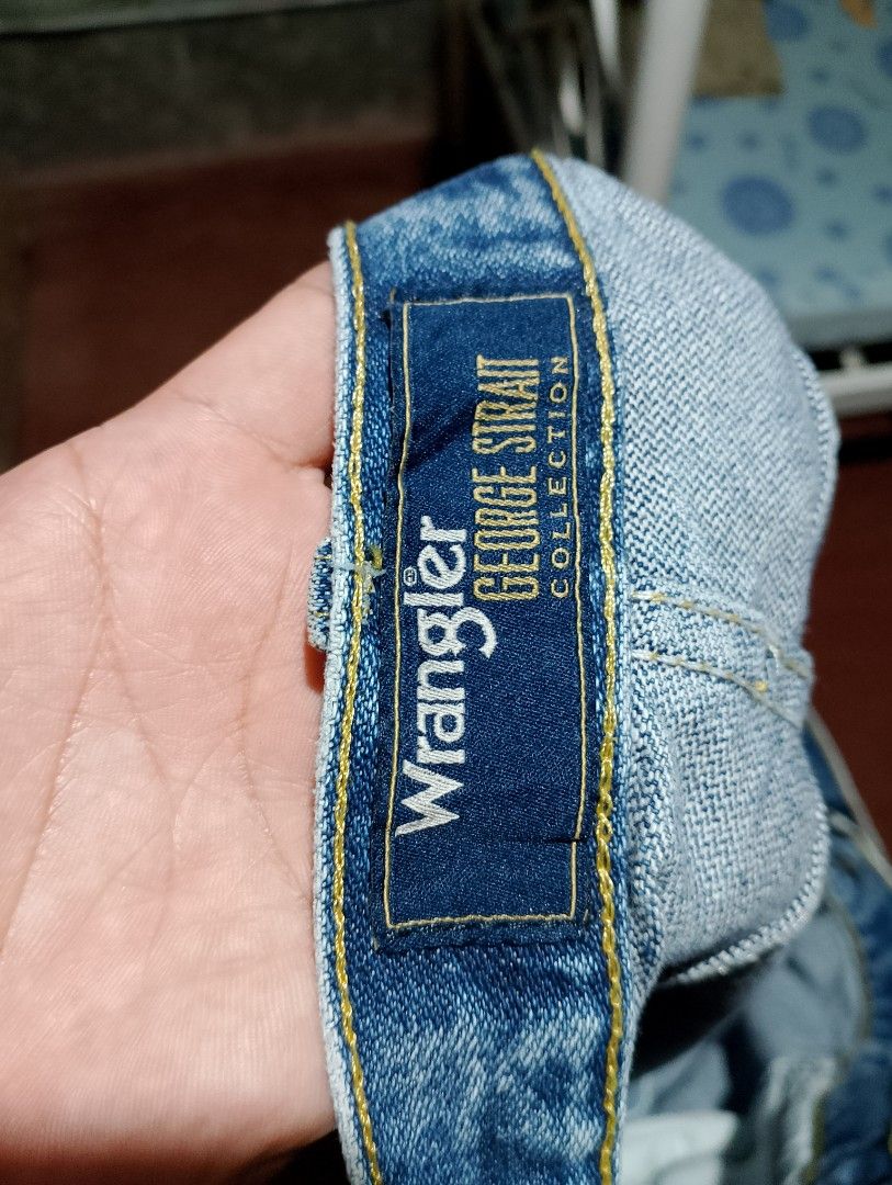 WRANGLER DENIM PANTS SIZE 44 (Category: Jeans) located in Sorsogon. Submitted by rudzthrift360 (Listing ID 1460637375, Image 3). Description: .