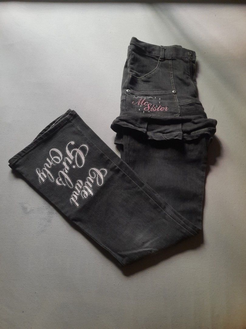 Y2k flared pants skirt & pants style (Category: Jeans) located in Bulacan. Submitted by noblemountainoftheland (Listing ID 1460556971, Image 1). Description: Wl: 27 in, L: 38 in.