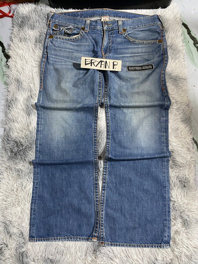 Y2k TRUE RELIGION BILLY BIG T SIZE38 (Category: Activewear) located in Cagayan de Oro. Submitted by thriftchubs (Listing ID 1460510181, Image 3). Description: 38 on tag 40 Actual tape 47 Length 11 Leg Opening AUTHENTIC MINIMAL ISSUE SEE DETAILS PHOTO MAY VARY DUE TO LIGHTING +SF.