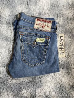 (Category: ) located in . Submitted by thriftchubs (Listing ID 1460510181, Image 1). Description: .