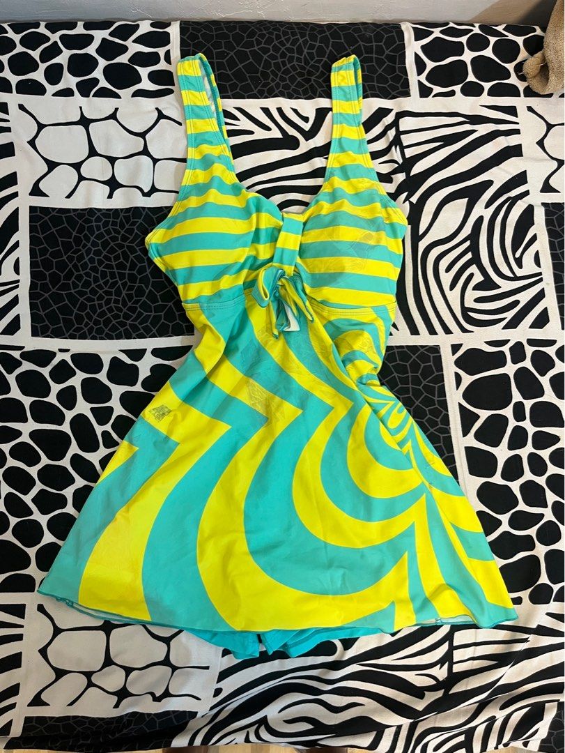 Y2k Turquoise & Yellow Tankini (Category: Bikinis & Swimsuits) located in Rizal. Submitted by koniclothes (Listing ID 1460693749, Image 1). Description: S-M. Lightweight and comfortable, perfect for summer, beach days, vacations, or a fun Y2K-inspired outfit. .