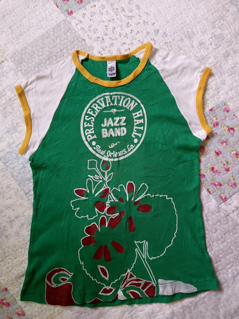 Y2k vintage style ringer top (Category: Shirts) located in Davao. Submitted by mln-boutique (Listing ID 1460640653, Image 1). Description: Size - Small good condition.