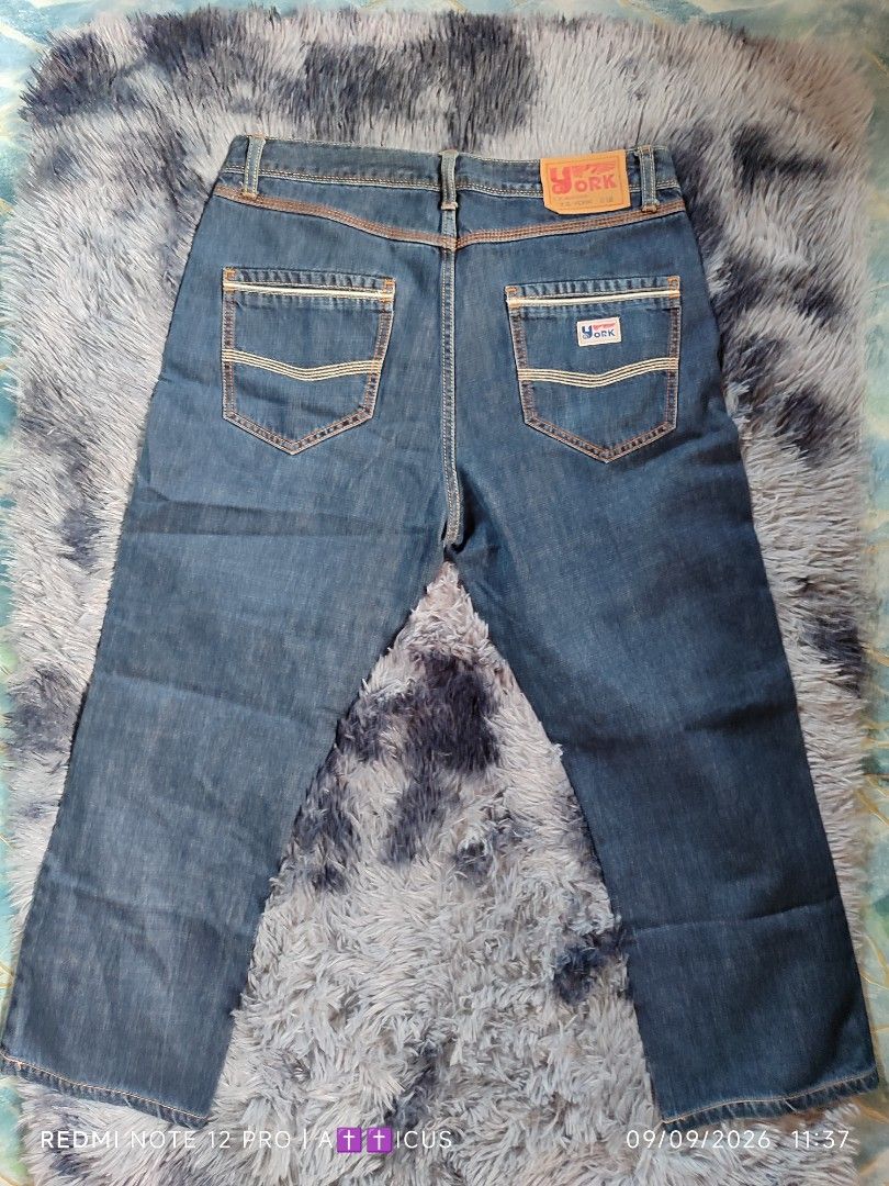 York Jeans Semi Baggy (Category: Jeans) located in Mangaldan. Submitted by lostthread (Listing ID 1460545454, Image 2). Description: York Relaxed Fit Jeans- 34 100% Cotton No Issue DM for dimes.