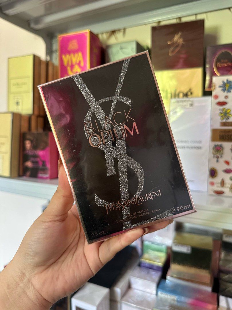 YSL BLACK OPIUM EDP (Category: Fragrance & Deodorants) located in Quezon City. Submitted by embere_shop (Listing ID 1460623492, Image 1). Description: 📌Please read the last image carefully - all details are already provided. ❗️Offers below the regular price will no longer be entertained. Thank you for understanding. 💰 Mode of Payment (MOP): GCash 📦 Mode of Delivery (MOD): • Lalamove (Same-day delivery) • J&T Express (1–2 days) 📍 Location: Nov