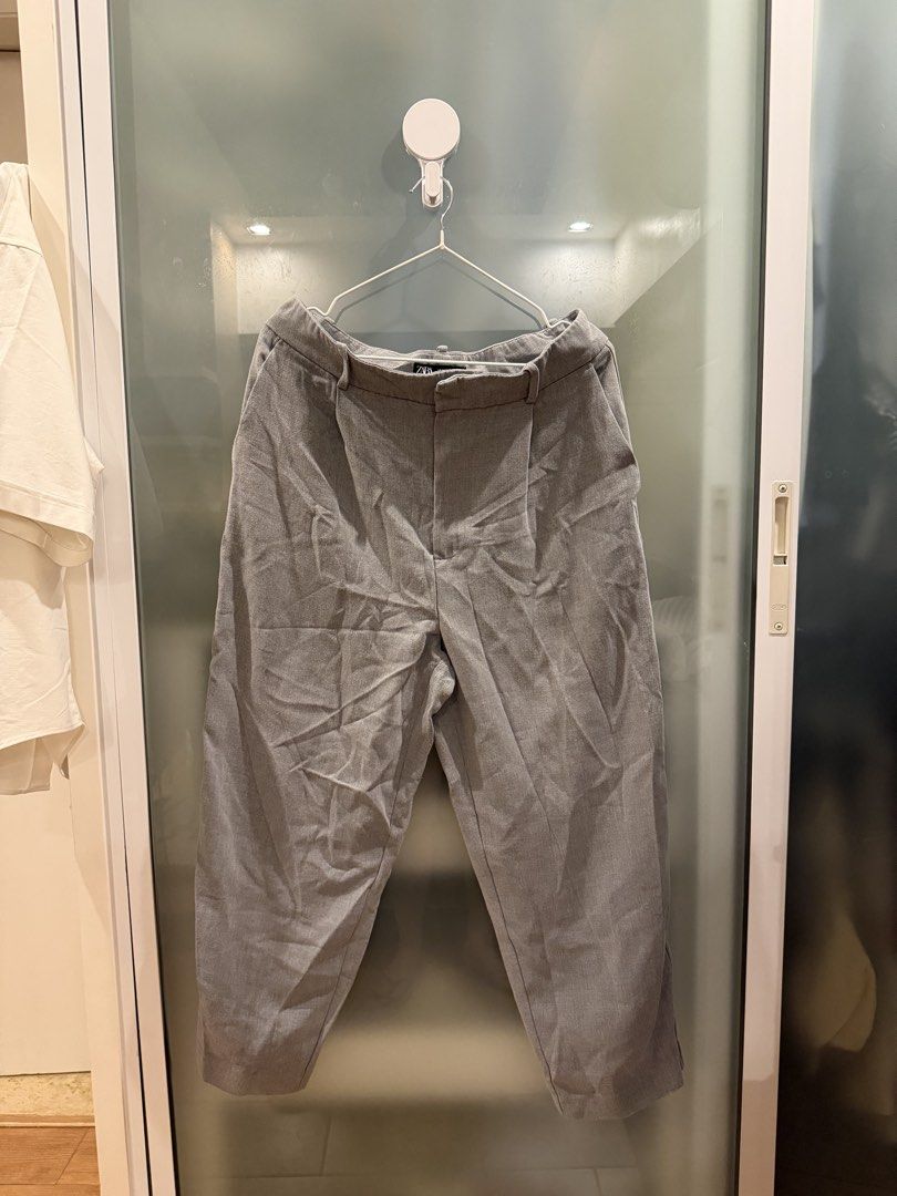 ZARA Gray Slacks (Category: Other Bottoms) located in Pasig City. Submitted by maraaaaaa (Listing ID 1460674478, Image 1). Description: .