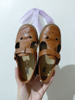 (Category: ) located in . Submitted by wornwardrobe (Listing ID 1460616797, Image 1). Description: .