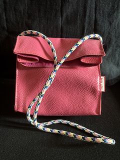 （分類：）位於 。 由 crystal.0612 提交（商品編號 1460558184，圖片 1）。簡介： 。