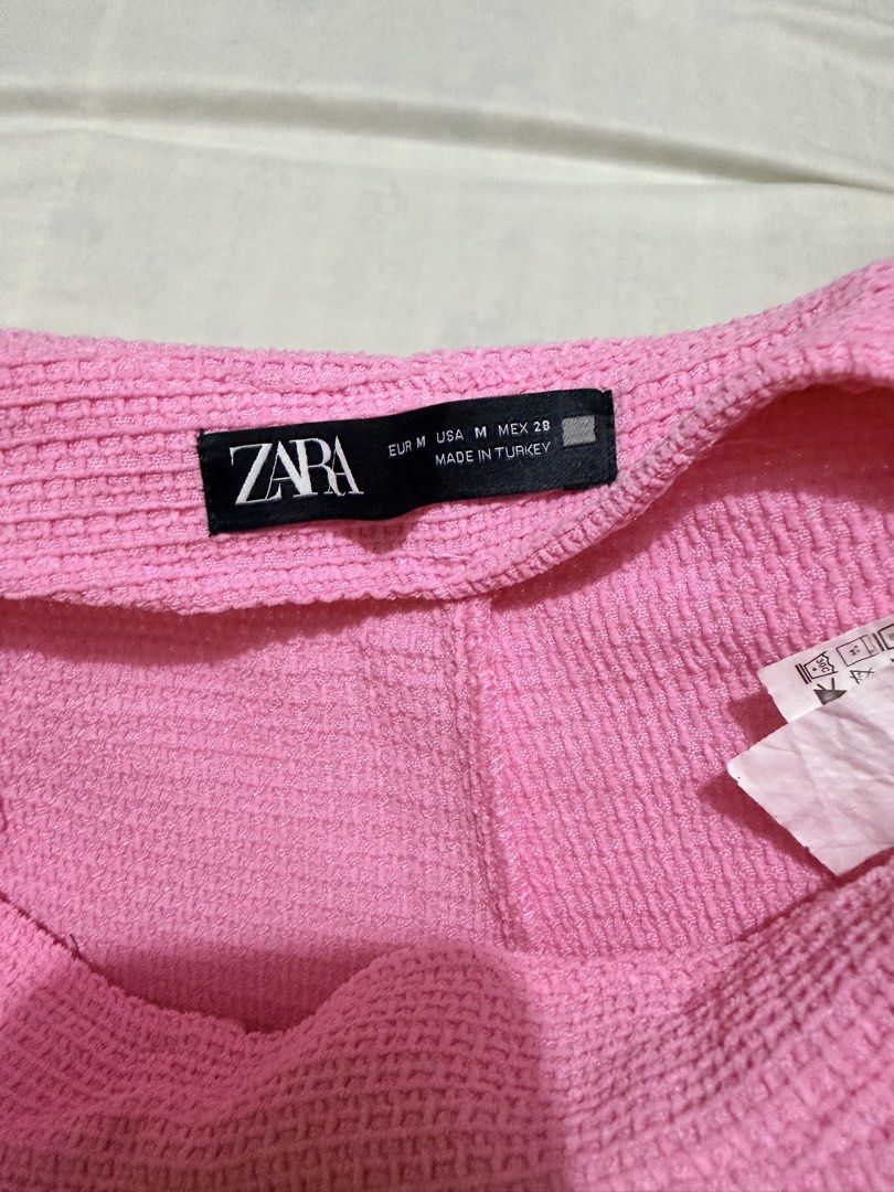 Zara Textured Pink Wrap Skort (Category: Skirts) located in Olongapo. Submitted by aemax.cgtrading (Listing ID 1460687380, Image 2). Description: Last price posted.