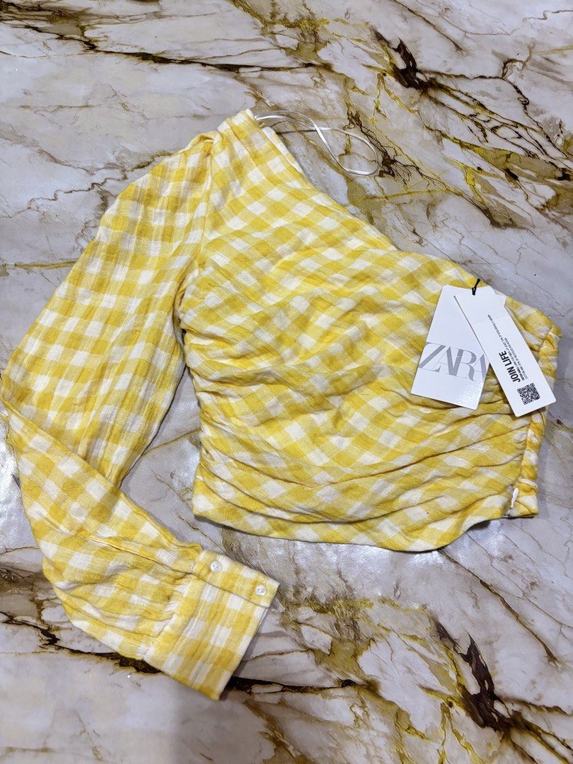 Zara single sleeve (Category: Others Tops) located in Burgos, Ilocos Norte. Submitted by carou11406 (Listing ID 1460624759, Image 1). Description: .
