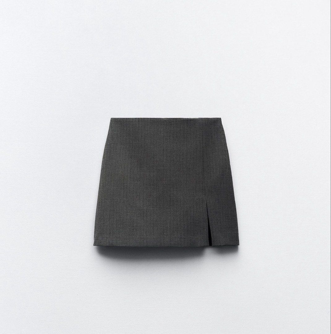 Zara Skort with slit detail (Category: Skirts) located in Olongapo. Submitted by aemax.cgtrading (Listing ID 1460687957, Image 1). Description: .