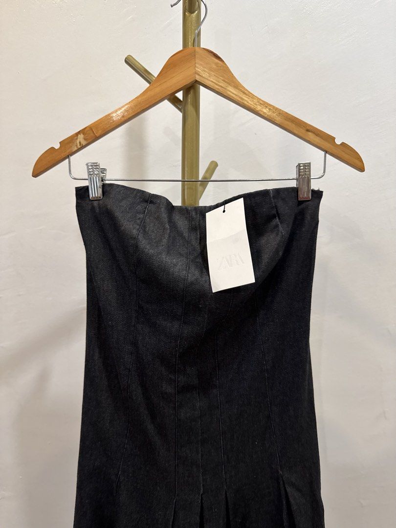 Zara Soft Denim Dress (Category: Dresses) located in Quezon City. Submitted by shopper_xoxo (Listing ID 1460672395, Image 3). Description: Brand new with tag 😊 📦 From Zara Japan 🚚 On hand and ready to ship MOP: GCash and BPI Shipping starts at ₱65 only ✨ .