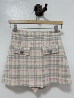 (Category: ) located in . Submitted by kokoclosets (Listing ID 1460687413, Image 1). Description: .