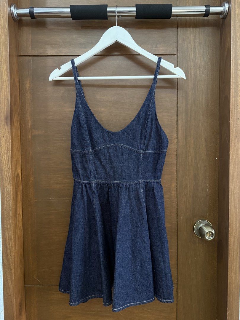 Zara TRF Denim Swing Mini Dress (Category: Dresses) located in Tarlac. Submitted by samdeclutters_ (Listing ID 1460576245, Image 2). Description: - Size: XS - Color: Dark Indigo Blue - Style: Corset-style bodice and fit-and-flare skirt - Used once - RFS: Doesn’t fit me anymore.