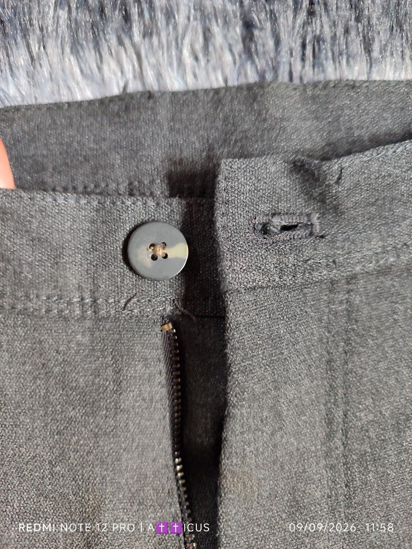 Zara Trousers (Category: Trousers) located in Mangaldan. Submitted by lostthread (Listing ID 1460560522, Image 3). Description: Zara Mens Trousers- 32 x 30 Excellent color rate No issues Dm sa dimes info.