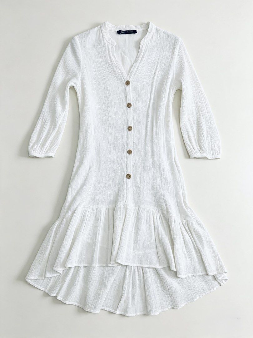 Zara Tunic Dress White (Category: Dresses) located in Olongapo. Submitted by aemax.cgtrading (Listing ID 1460605109, Image 1). Description: .