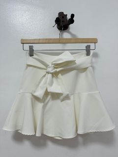 (Category: ) located in . Submitted by kokoclosets (Listing ID 1460688703, Image 1). Description: .