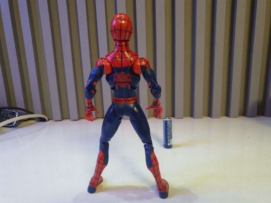 ZD TOYS 2017 Classic Spiderman (Category: Figurines & Statues) located in Tarlac. Submitted by ziv_surplus (Listing ID 1460691579, Image 2). Description: .